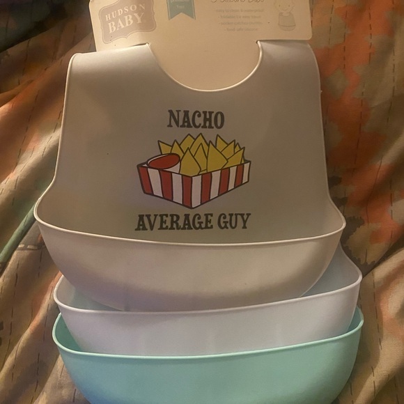 Other - Toddler cartoon easy clean rubber food catching bib